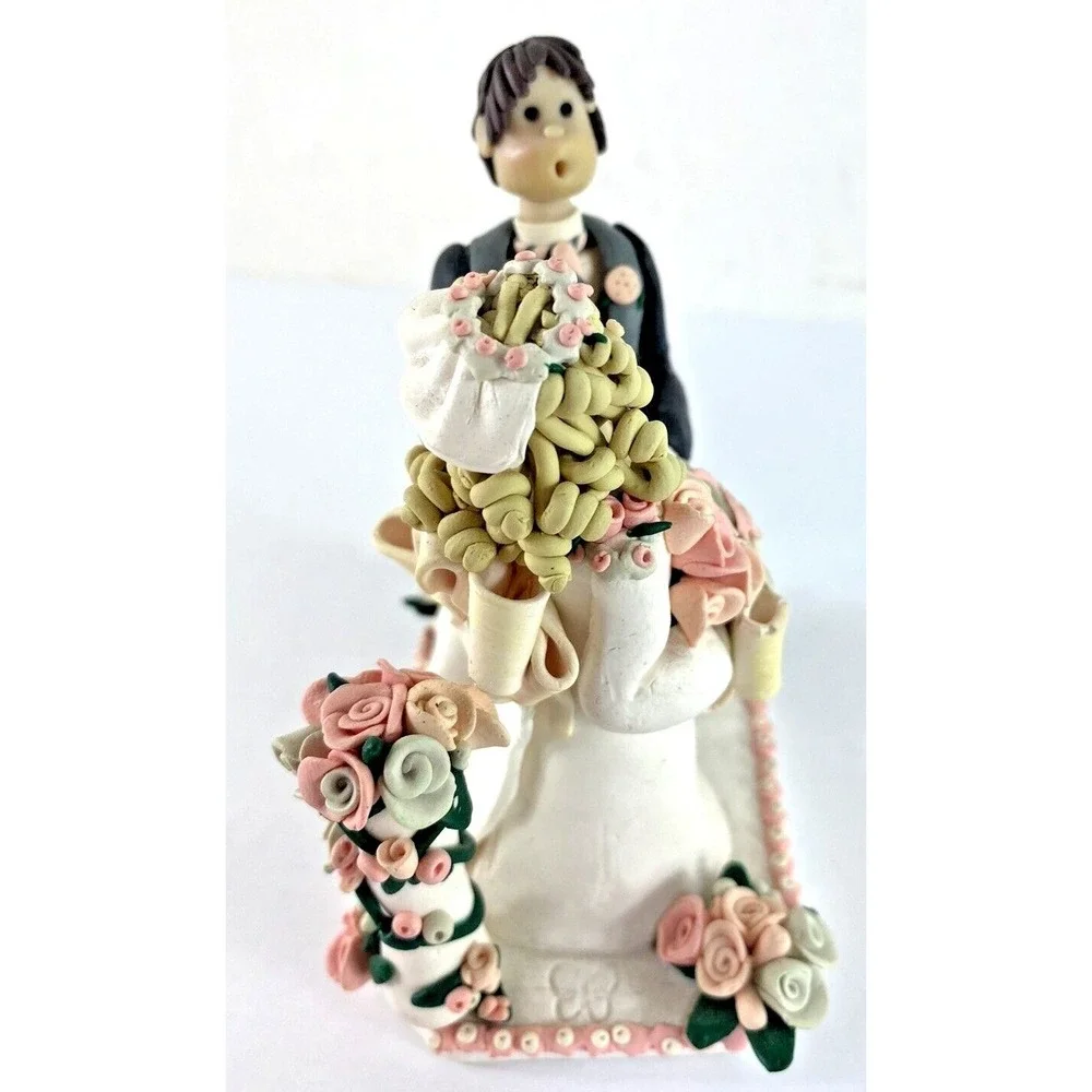 Giftware Art Cake Wedding Topper Figurine Inklings Papel Detailed Unique Vtg